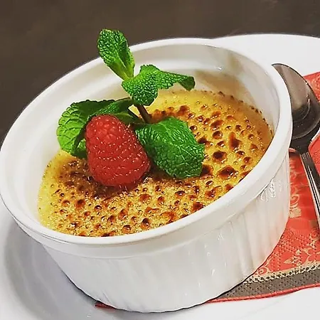 Parkhotel فندق 4*