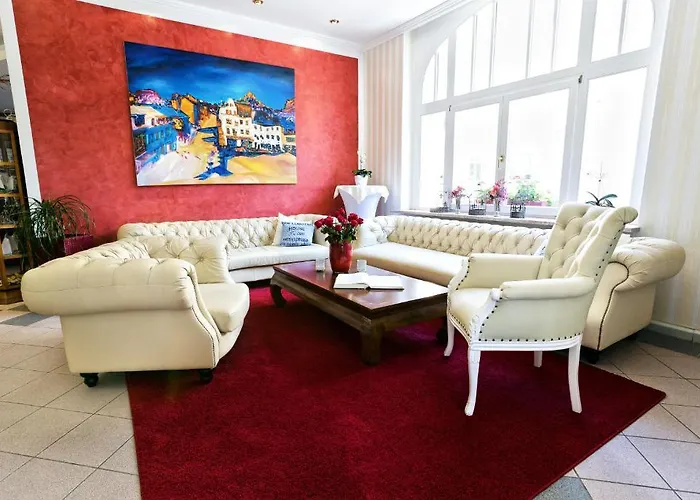 Parkhotel فندق 4*